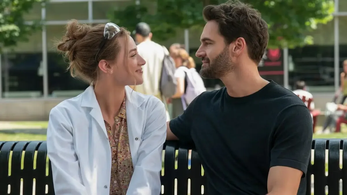 A Hipótese do Amor amplia amizade entre Olive e Anh no filme