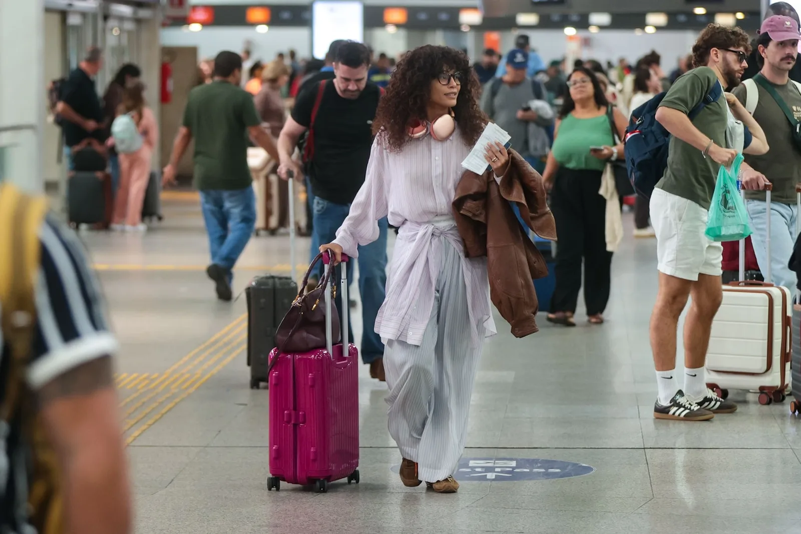 Taís Araujo embarca para semanas de moda em Milão e Paris