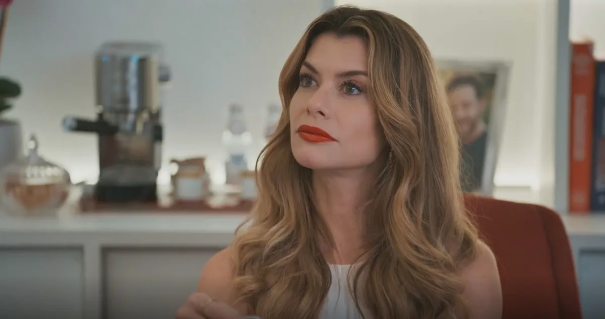 Vitor prepara pedido a Leandra, mas Vanessa interrompe a cena