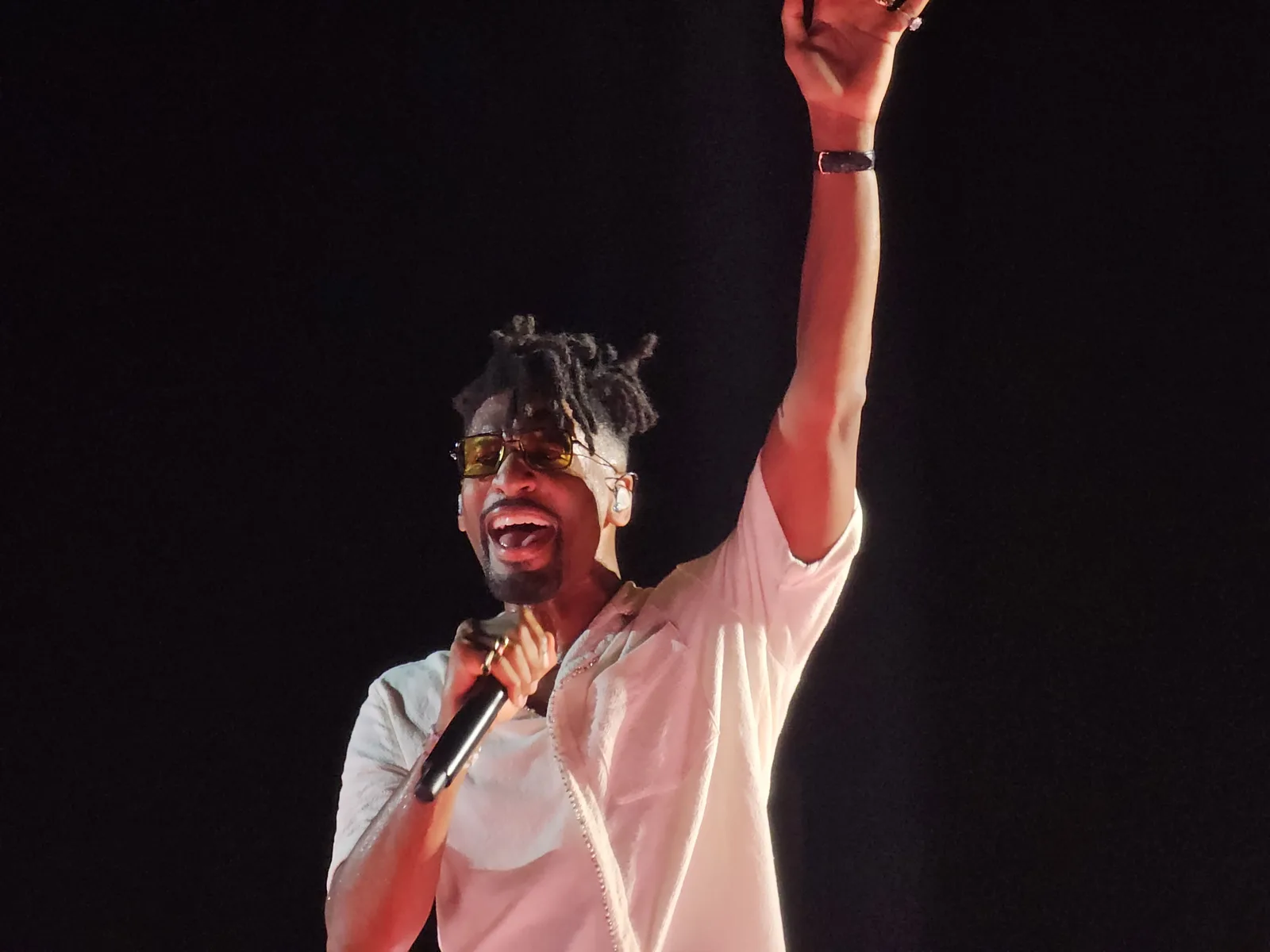 Jon Batiste prepara mistura de jazz e música brasileira para o Rock in Rio
