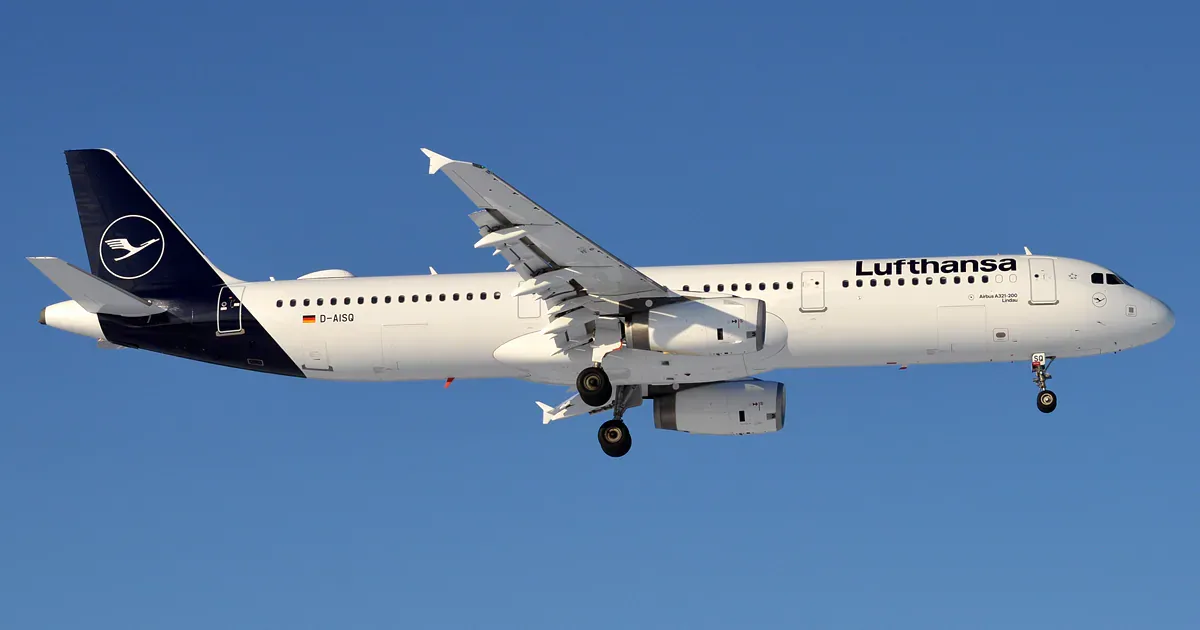 Voo da Lufthansa é desviado para Lyon após bateria de passageiro pegar fogo