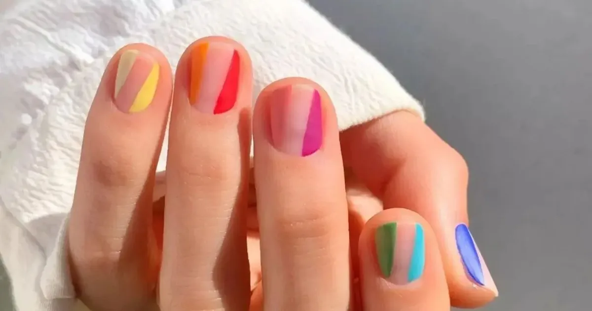 Quatro escolhas de esmalte para destacar unhas curtas em 2026