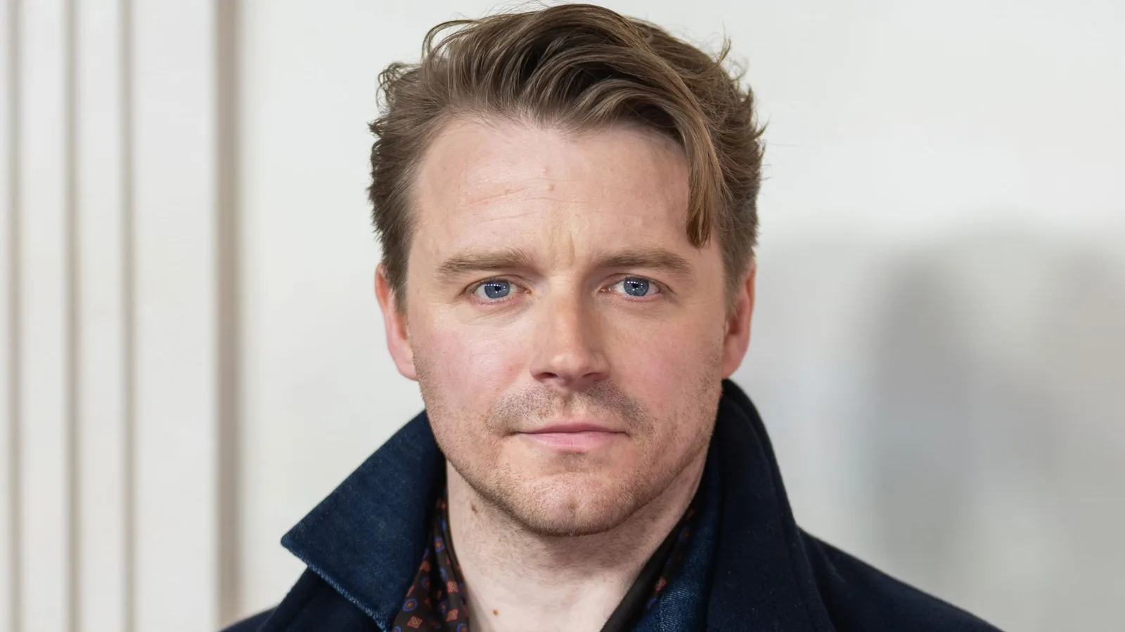 Charlie Higson duvida de Jack Lowden como novo James Bond
