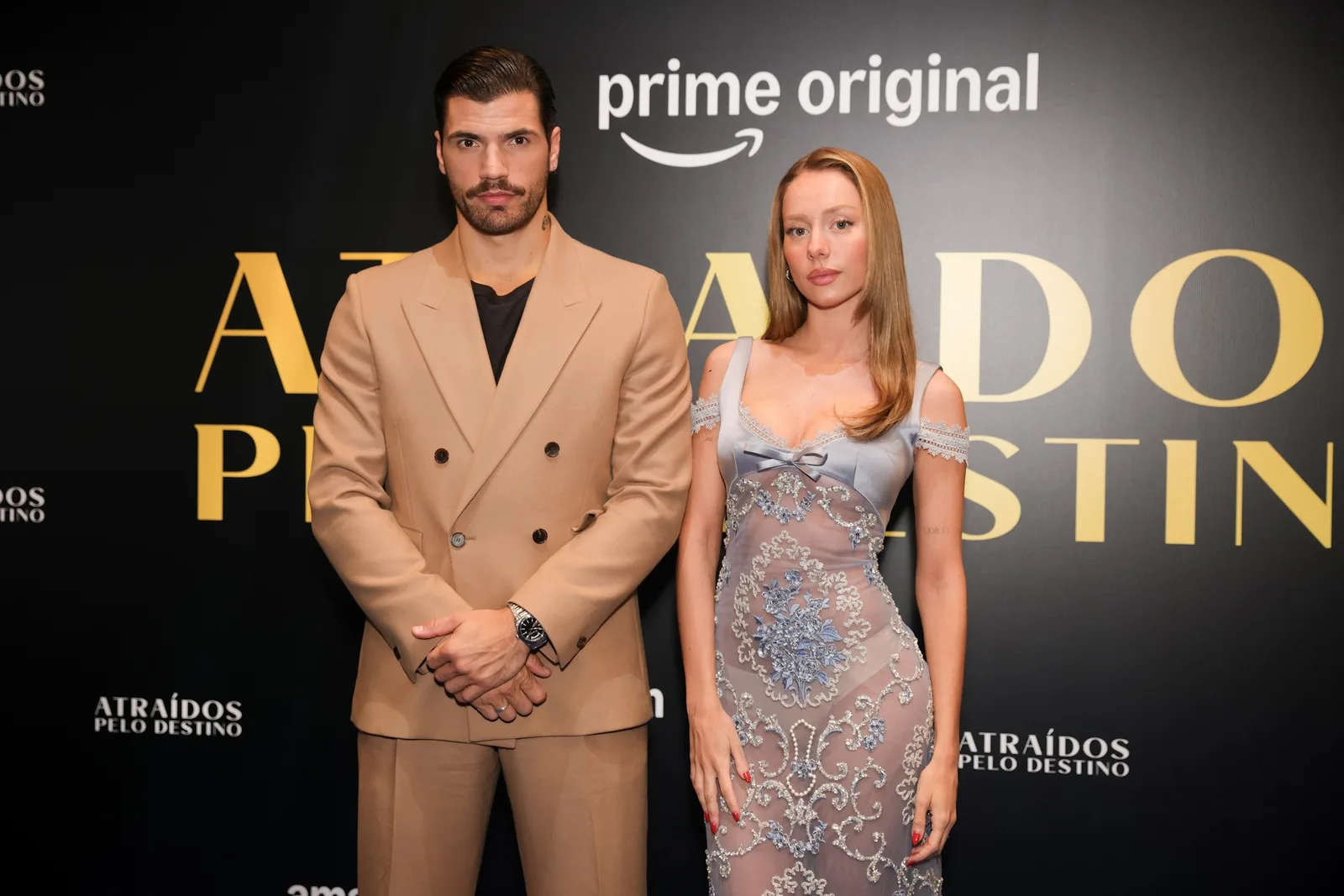 Ester Expósito apresenta filme com Hugo Diego Garcia em São Paulo