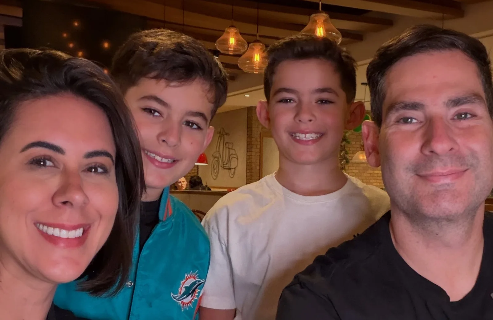 Juliana e Paulo explicam por que os filhos não usam celular nem veem vídeos curtos